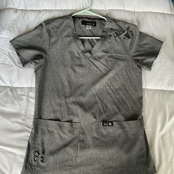 Scrub set!! - Picture 2 of 3